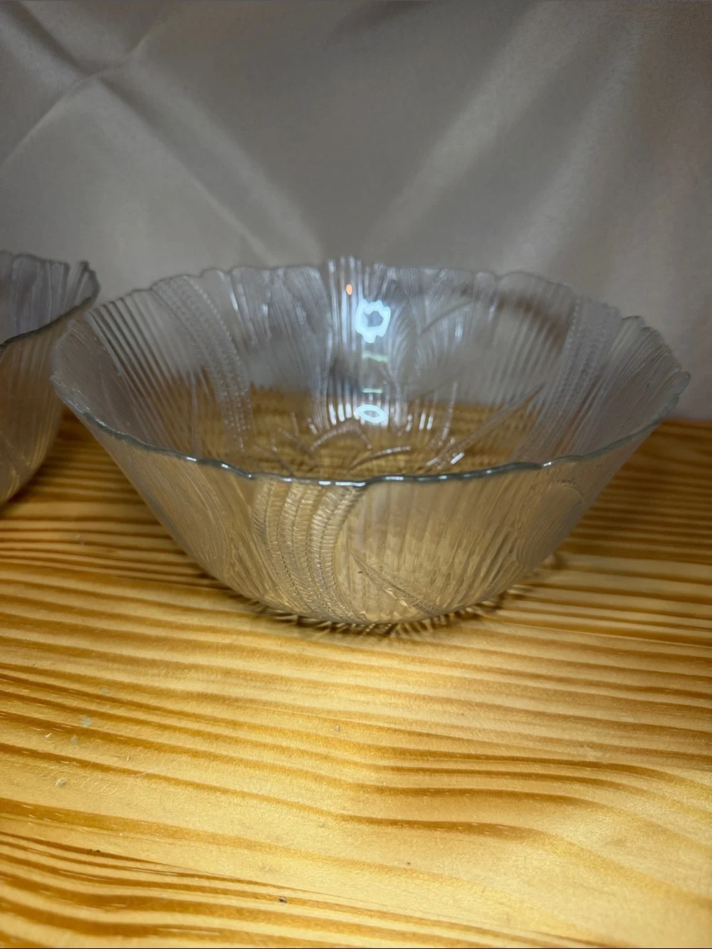 Vintage Arcoroc France Canterbury Crocus Glass Large Serving Bowls Set of 2 MCM